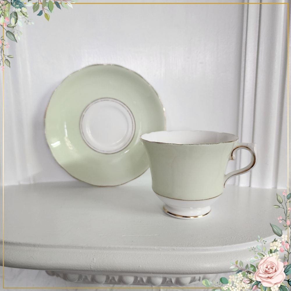 Royal Vale Bone China Emerald light Green Cup & Saucer England